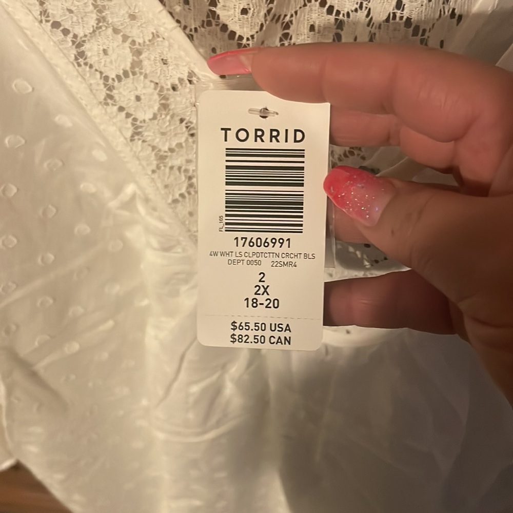 Torrid blouse - Picture 3 of 3